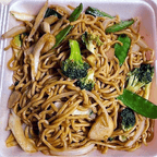 Best Vegetable Lo Mein 菜捞面（晚餐） in Covington, LA